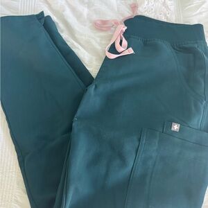 FIGS YOLA 2.0 scrub pants